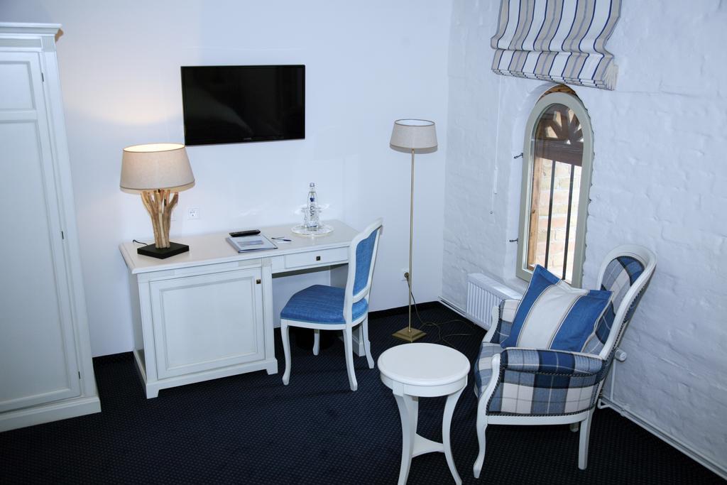 Hotel Alter Kornspeicher Neustrelitz Ngoại thất bức ảnh