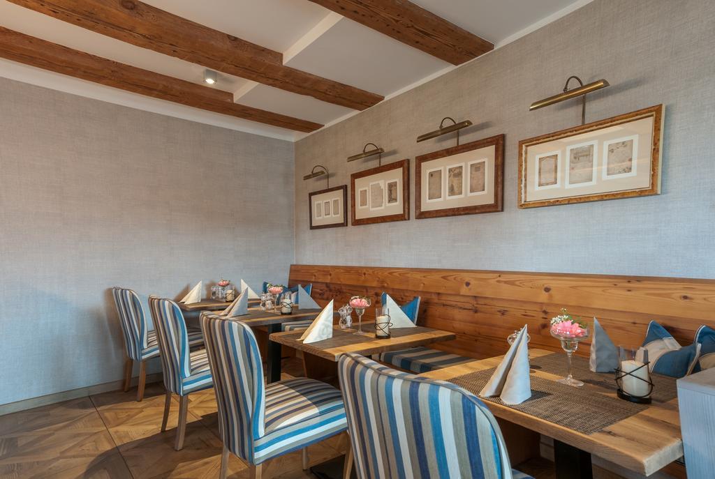 Hotel Alter Kornspeicher Neustrelitz Ngoại thất bức ảnh